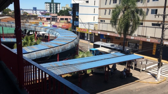 FE1AD552-7DA7-4A5A-A727-BE99048EAF51