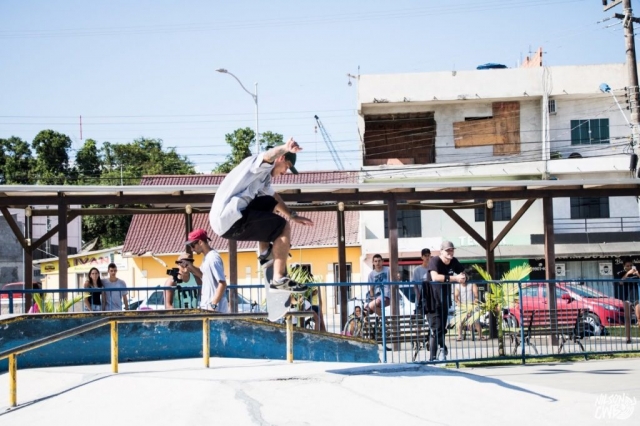 cb8cff39-d60b-4b55-b27b-d90aae70e346