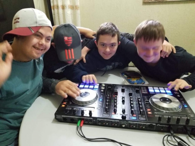 b74edd71-9315-4c98-82c9-12f79b9c5fd8